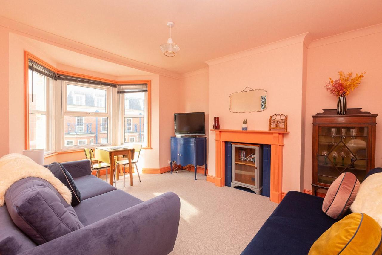 Apartamento Funky Flat In Margate'S Westbrook Bay Exterior foto