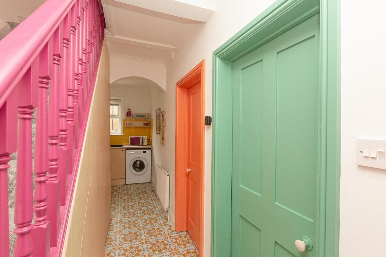 Apartamento Funky Flat In Margate'S Westbrook Bay Exterior foto