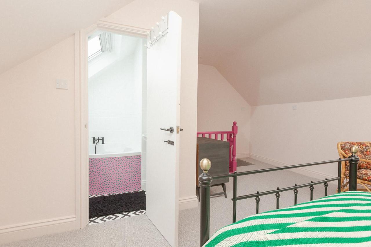 Apartamento Funky Flat In Margate'S Westbrook Bay Exterior foto