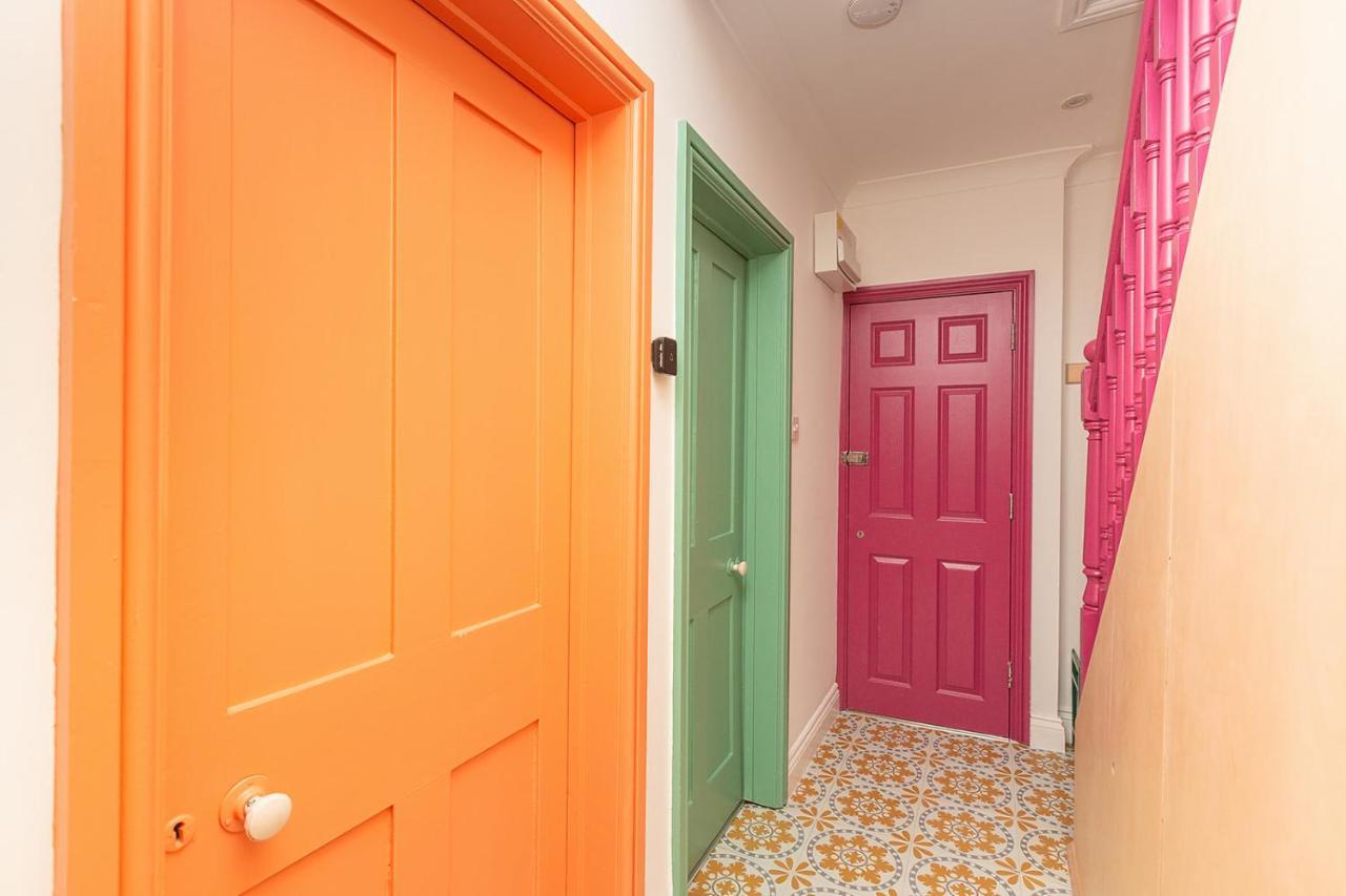 Apartamento Funky Flat In Margate'S Westbrook Bay Exterior foto