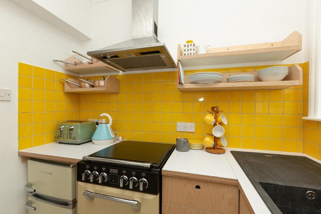 Apartamento Funky Flat In Margate'S Westbrook Bay Exterior foto