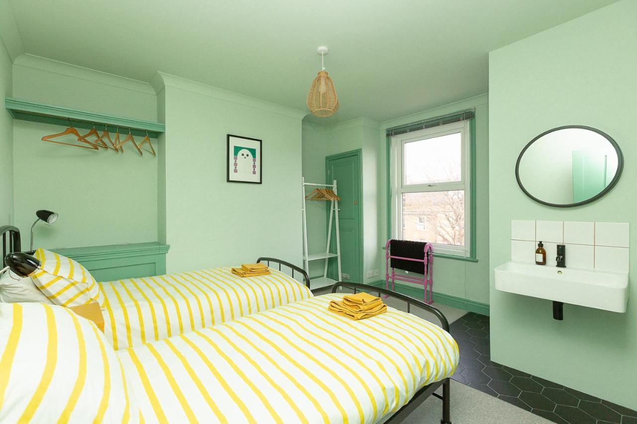 Apartamento Funky Flat In Margate'S Westbrook Bay Exterior foto