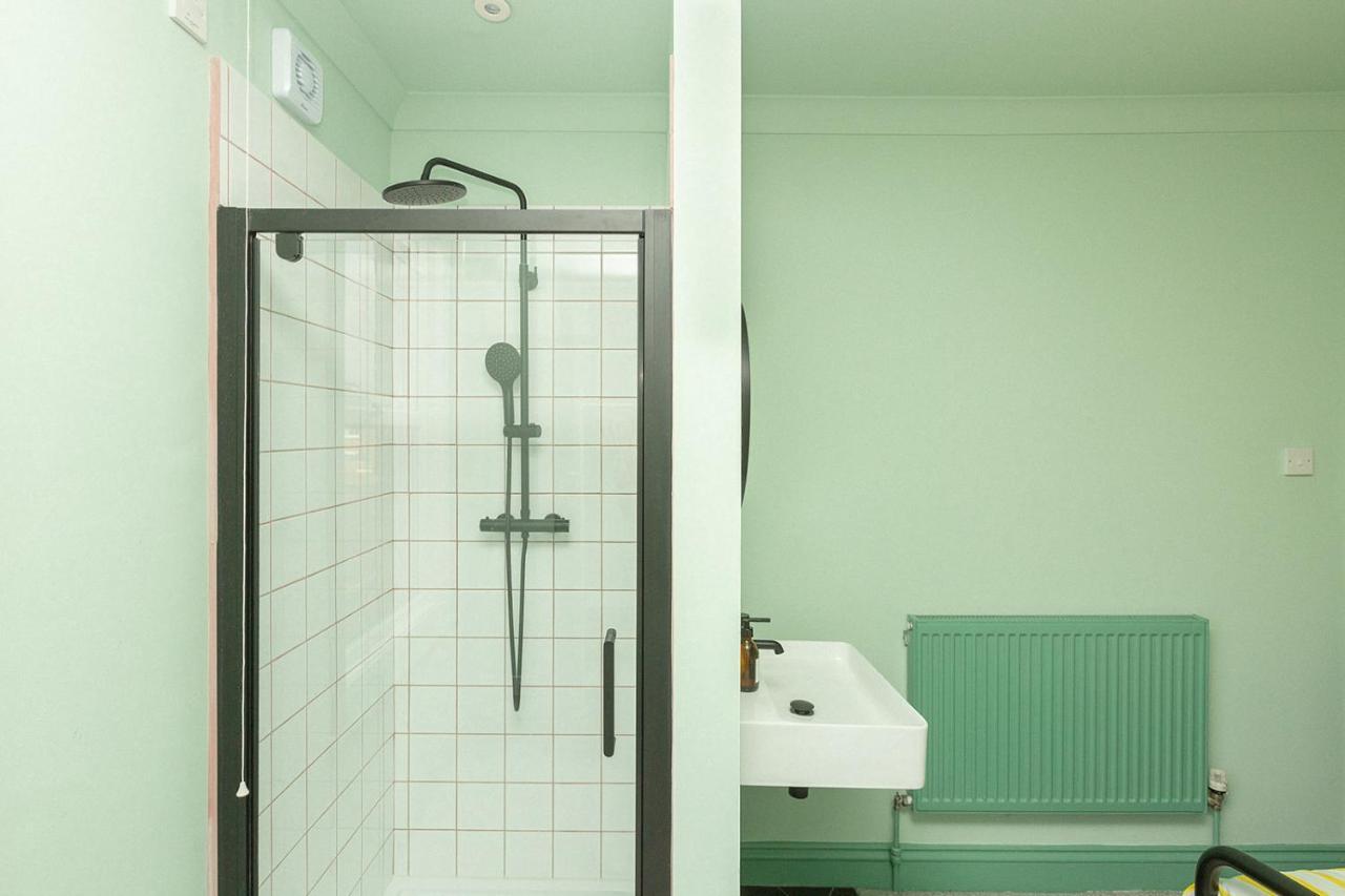 Apartamento Funky Flat In Margate'S Westbrook Bay Exterior foto
