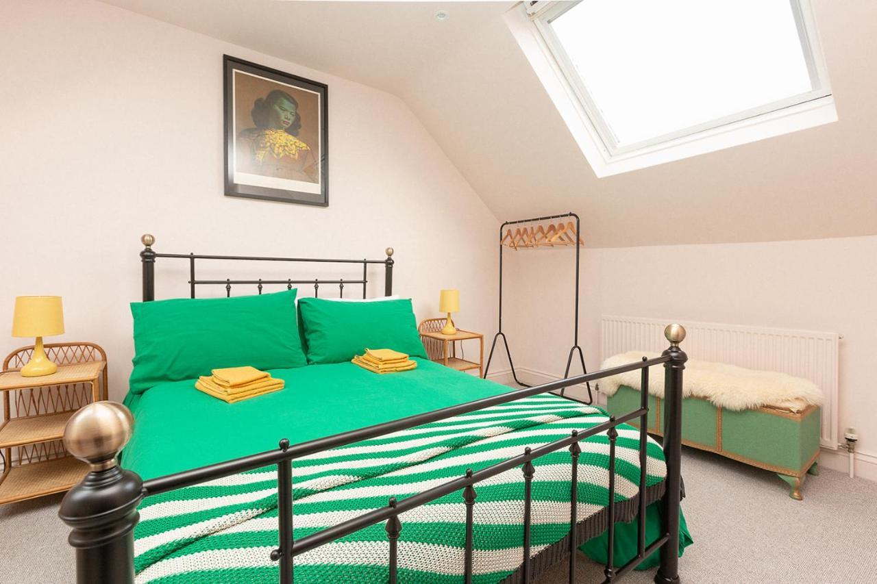 Apartamento Funky Flat In Margate'S Westbrook Bay Exterior foto